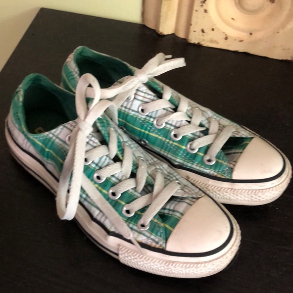 green plaid converse